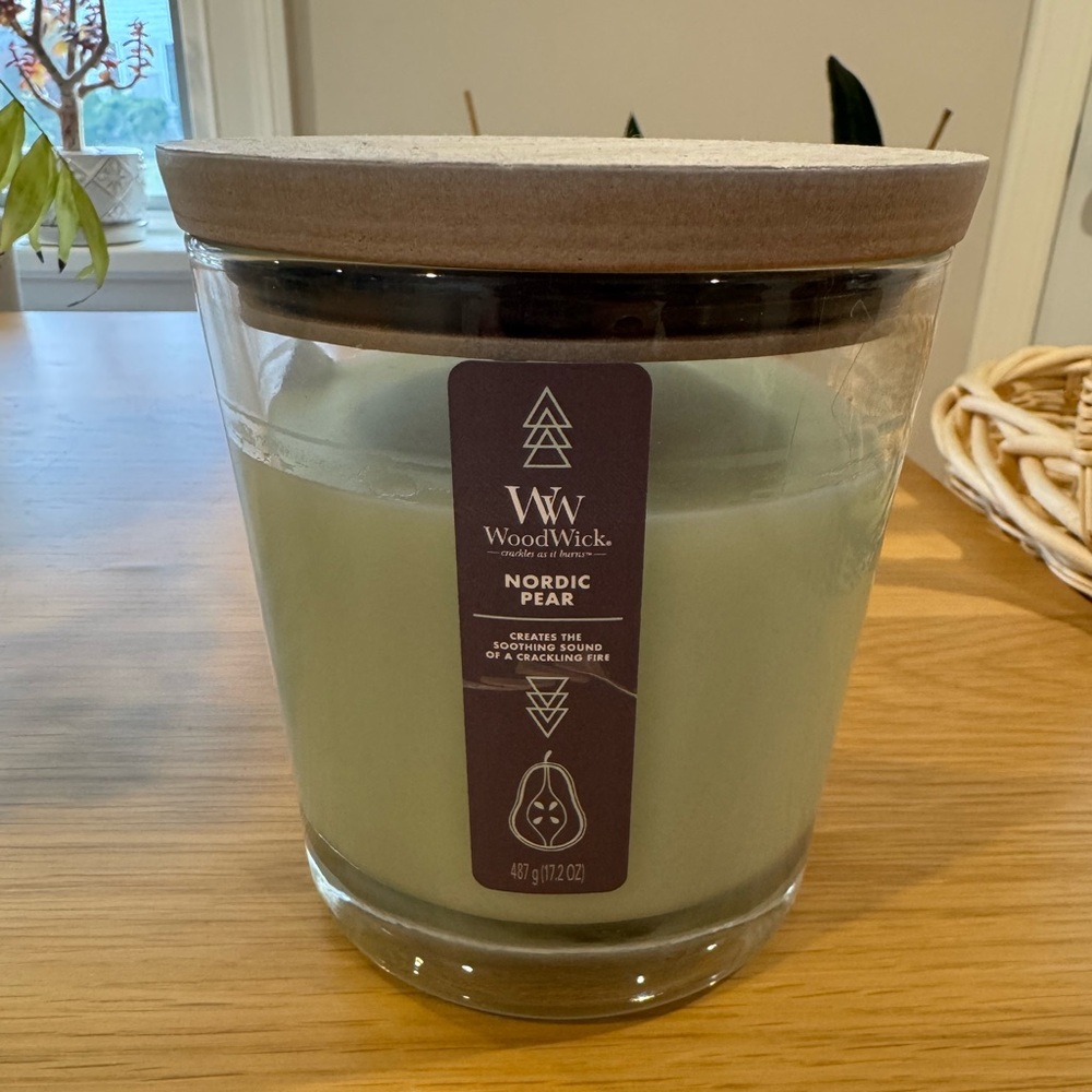 WoodWick Nordic Pear 2-Wick Candle